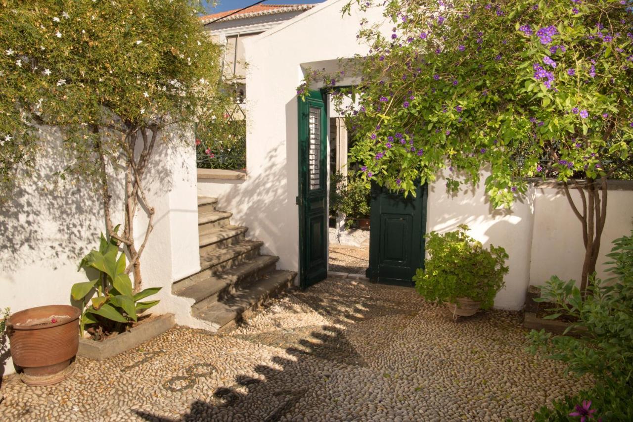 Villa 1861 Mansion Spetses Exterior foto